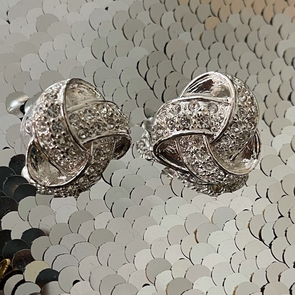 Vintage “Romar” beautiful signed luxury earrings